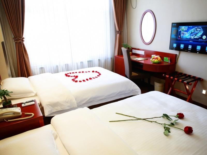 Greentree Inn Bole Wanxianghui Express Hotel Eksteriør billede