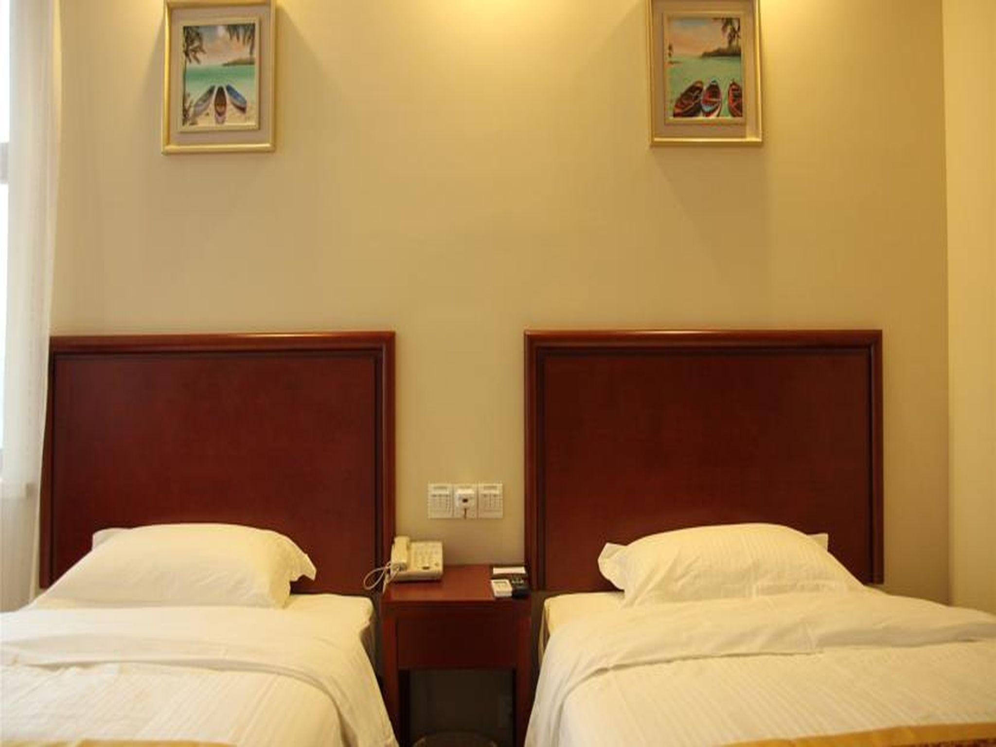 Greentree Inn Bole Wanxianghui Express Hotel Eksteriør billede