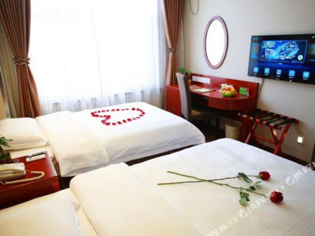 Greentree Inn Bole Wanxianghui Express Hotel Eksteriør billede