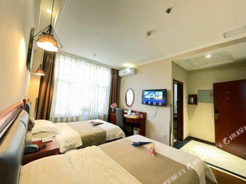 Greentree Inn Bole Wanxianghui Express Hotel Eksteriør billede