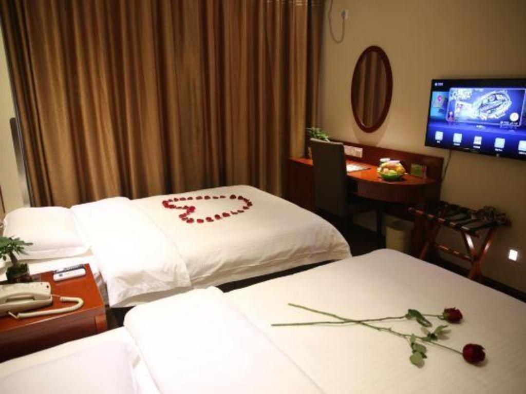 Greentree Inn Bole Wanxianghui Express Hotel Eksteriør billede