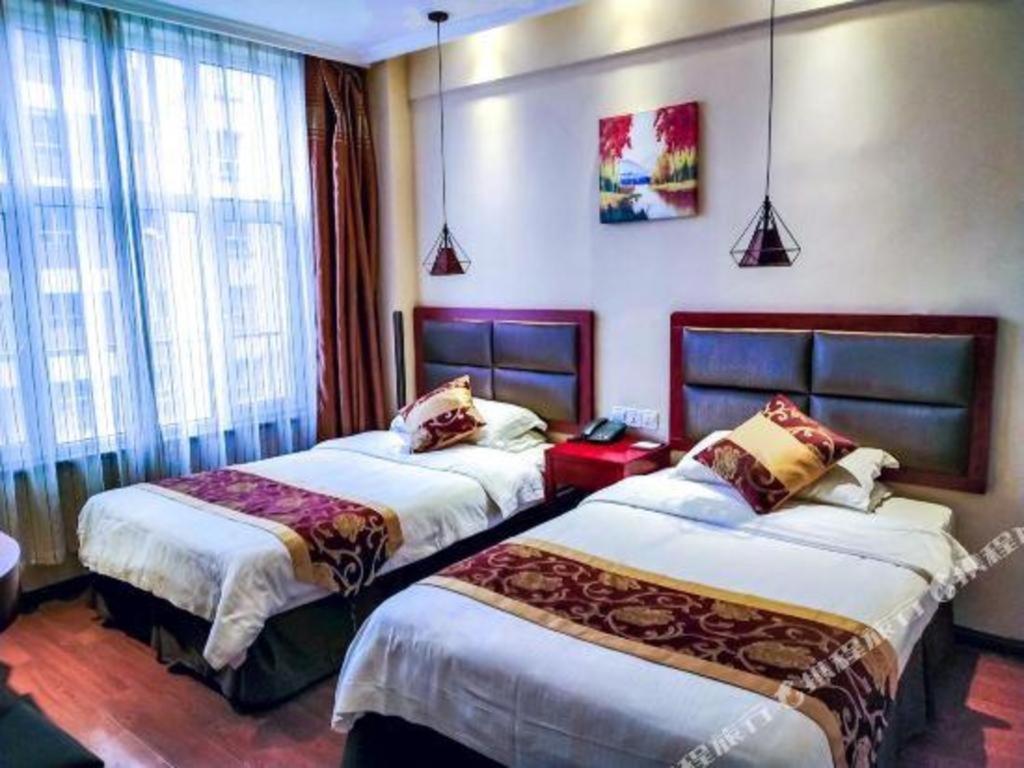 Greentree Inn Bole Wanxianghui Express Hotel Eksteriør billede